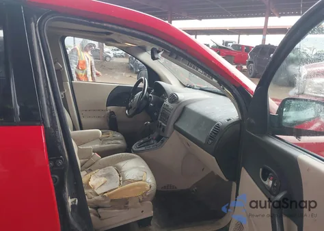 2004 Saturn Vue V6 z USA, uszkodzony, nr VIN 5GZCZ53404S827732